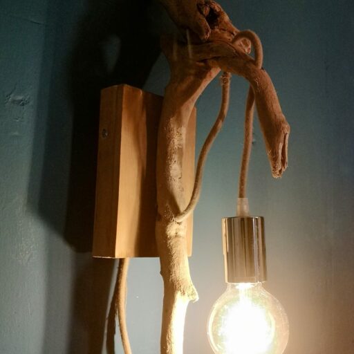 lampe applique bois flotté. les créations de Virginie. Atelier de luminaires upcyclés. Créations unique