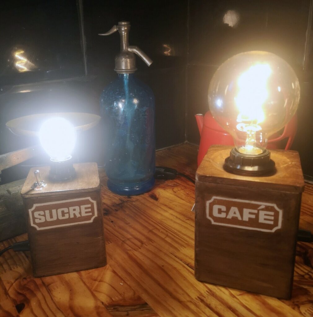 Lampes réalisées à partir de boîtes à épices- Les créations de Virginie